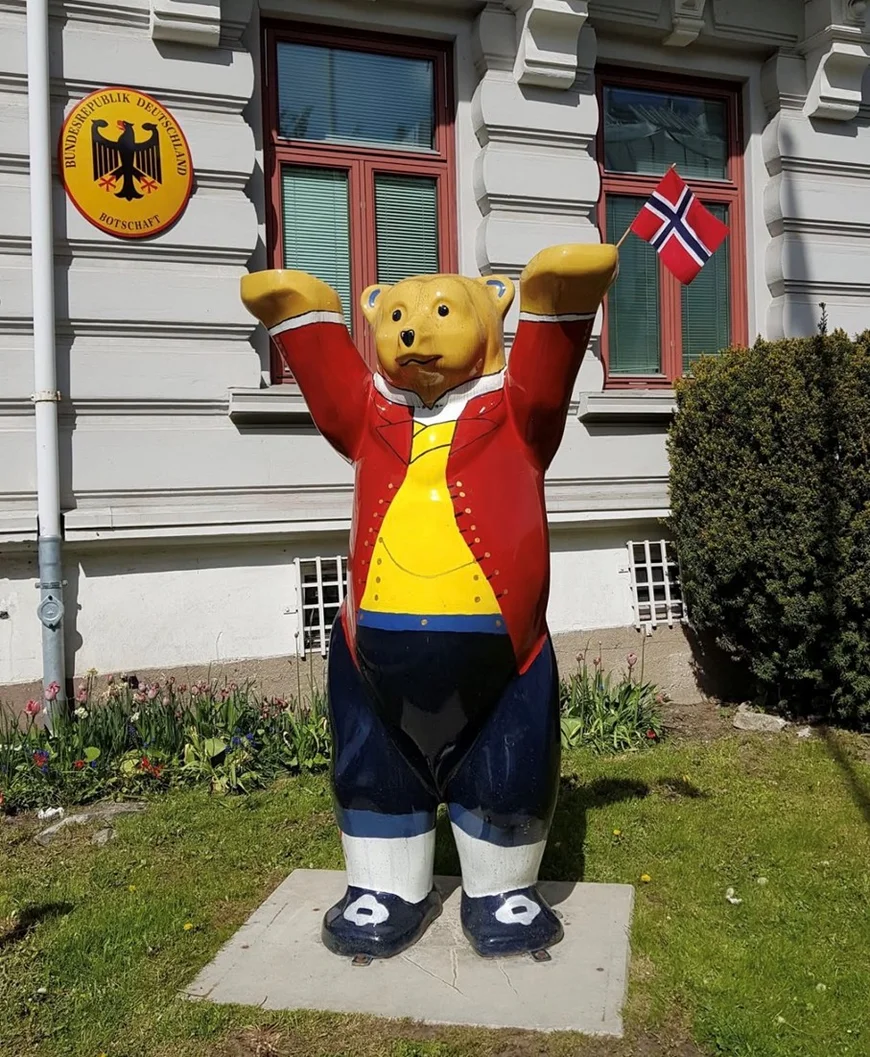 Bear statue in front of the German Embassy in Oslo