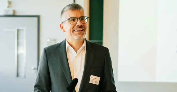 Prof. Dr. Jan Metzger