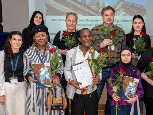 Absolventinnen und Absolventen des Refugee Teachers Program der Universität Potsdam