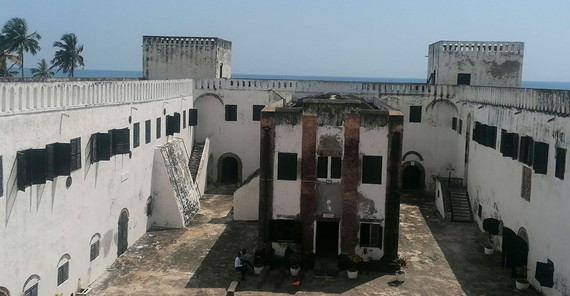 Elmina Castle: View of the inner courtyard of the soldiers