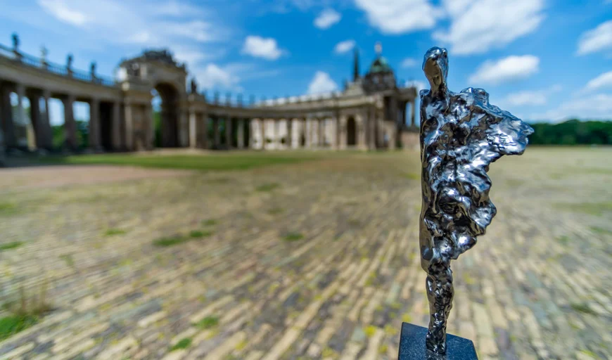 Sculpture of the Voltaire Prize
