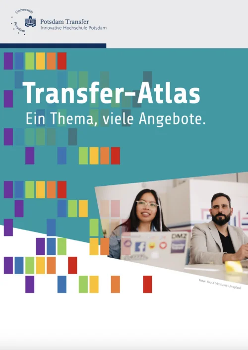 Türkisfarbiges Cover zum Transfer-Atlas