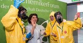 Prof. Dr. Donna Nelson bei jungen Chemikern an der UP zu Gast, Foto: Karla Fritze