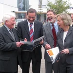 Gut gelaunt in Golm: Rektor Prof. Dr. Wolfgang Loschelder, Brandenburgs Ministerpräsident Matthias Platzeck, Potsdams Oberbürgermeister Jann Jakobs und Brandenburgs Wissenschaftsministerin Prof. Dr. Johanna Wanka (v.l.n.r.)