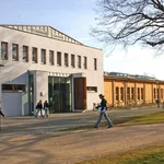 Keine Lagerhalle mehr: Die Bibliothek in Griebnitzsee hat sich zu einem beliebten Studienort entwickelt.