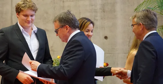 Festakt zur Absolventenverabschiedung