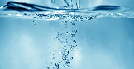 Zwei Potsdamer Forschende Two Potsdam researchers are involved in the new international Center for Molecular Water Science, which has now publishsind am neuen internationalen Zentrum für Molekulare Wasserforschung beteiligt, das nun sein Forschungsprogramm veröffentlicht hat. Foto: AdobeStock/magann