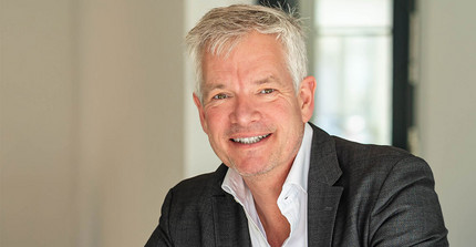 Tim Stuchtey posiert für Foto.