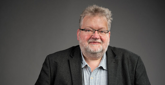 Portrait von Prof. Dr. Matthias Asche. Das Foto ist von Tobias Hopfgarten.
