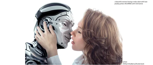 Roboter und Frau küssen sich