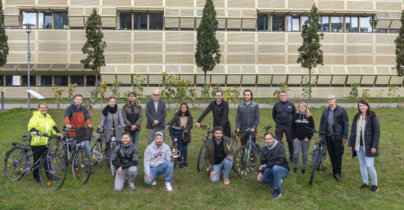 Das Bild zeigt die besten Radler der Uni Potsdam. Sie kommen aus dem HGP und den Geowissenschaften. Das Foto ist von Thomas Roese.