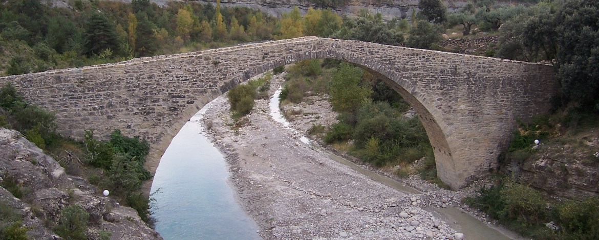 Brücke über den Isábena-Fluss in Nordspanien