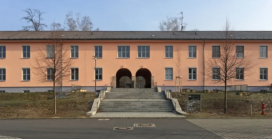 Institutsgebäude, Haus 1 in Golm