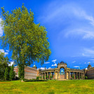 Colonnade, a portico between the historic buildings of the New Palais
