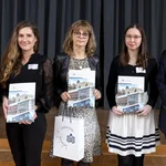 Vergabefeier Deutschlandstipendium 2019/20: Die Mittelbrandenburgische Sparkasse und Stipendiatinnen sowie Vizepräsident Prof. Dr. Schweigert