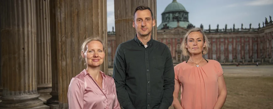 Das Inklusionsteam der Universität Potsdam. Zu sehen sind von links nach rechts Annette Guzman, Robert Meile und Katrin Völker