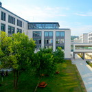 Campus der TDU im Sommer