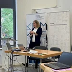 Alison Joseph holds a session at the DH Jewish Hackathon 2022.