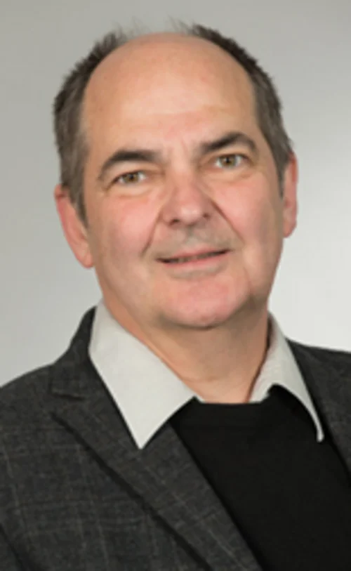 Dr. Bernd Schellhas