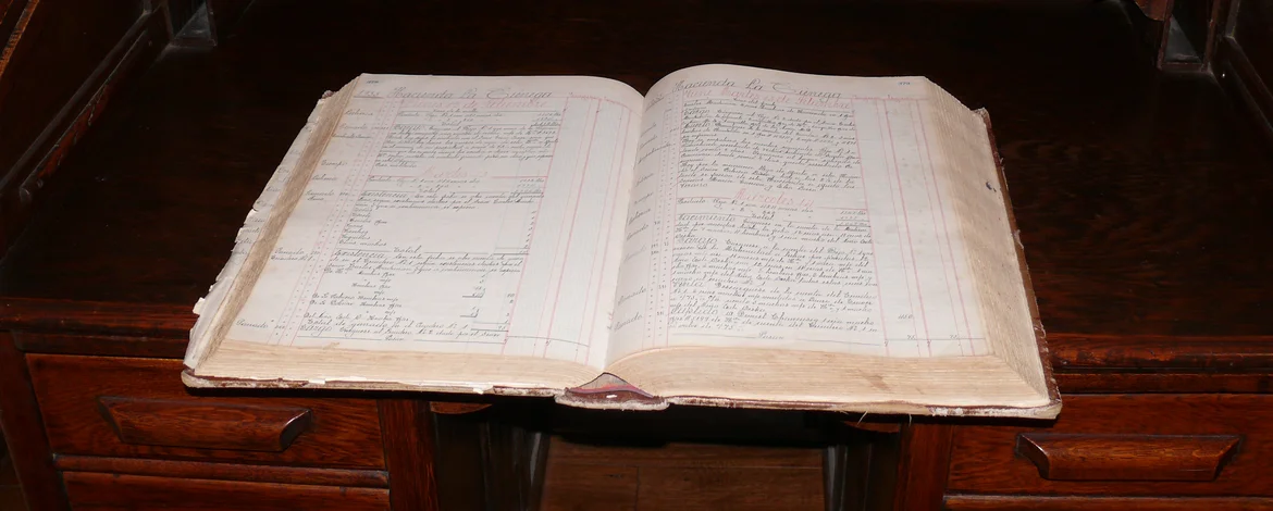 aufgeschlagenes Tagebuch von Alexander von Humboldt in Ecuador