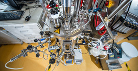 Bioreaktor zur Kultivierung von Mikroorganismen im Labor von innoFSPEC | Foto: Ernst Kazcysnki