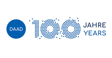 2025 feiert der DAAD sein 100-jähriges Bestehen. Logo vom DAAD, dann erscheint eine 100.