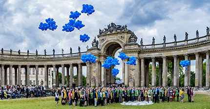 Absolventenfeier an der Kolonnade