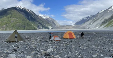 Field camp in Lituya Bay. Photo: M. Geertsema