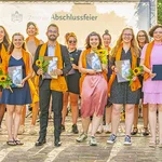 Gruppenfoto der Jahrgangsbesten der Humanwissenschaftlichen Fakultät.