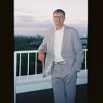 Prof. Neitzel auf der Terrasse der Pan Am Lounge