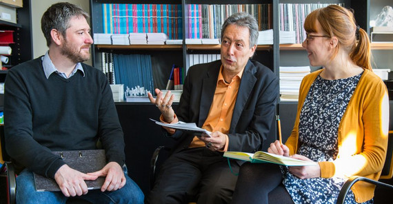 Dr. Julian Drews, Prof. Dr. Ottmar Ette, and Julia Bayerl. Photo: Karla Fritze.