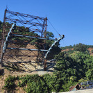 Eine Brücke, die noch während des Baus kollabierte.