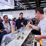 Tasting an einem Messestand