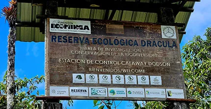 Schild eines Reservateinganges