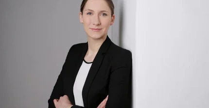 Dr. Caroline Fischer