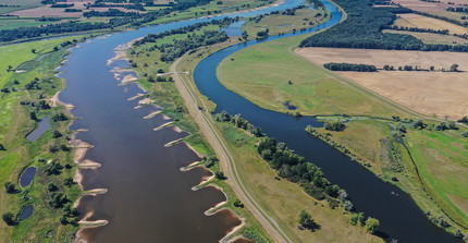 Photo: Andreas Bauer, Elbe (links) und Gnevsdorfer Vorfluter/Havel (rechts)