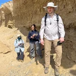 Sie suchen den Schatten in der Wüste - die Studierenden R. Fröhder und A. Newigy