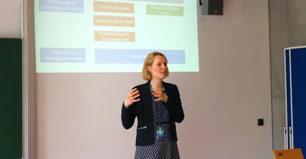 Dr. Fenne große Deters offered a workshop "Introductory Workshop: Experimental Research in Information Systems"
