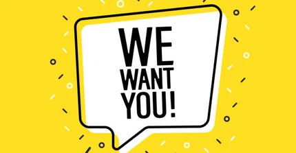 Gelber Hintergrund und ein weißes gezeichnetes Megaphon, welches die Sprechblase bildet mit dem Text: We want you!