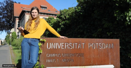Screenshot von eine virtuelle Campusführung-Video