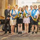 Gruppenfoto der Jahrgangsbesten der Mathematisch-Naturwissenschaftlichen Fakultät.