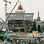 Nicht mehr kopflos: Das Uni-Hauptgebäude am Neuen Palais erhält eine neue Kuppel.