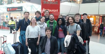 Das Potsdamer iGEM-Team vor dem Abflug nach Boston. | Foto: iGEM Potsdam.