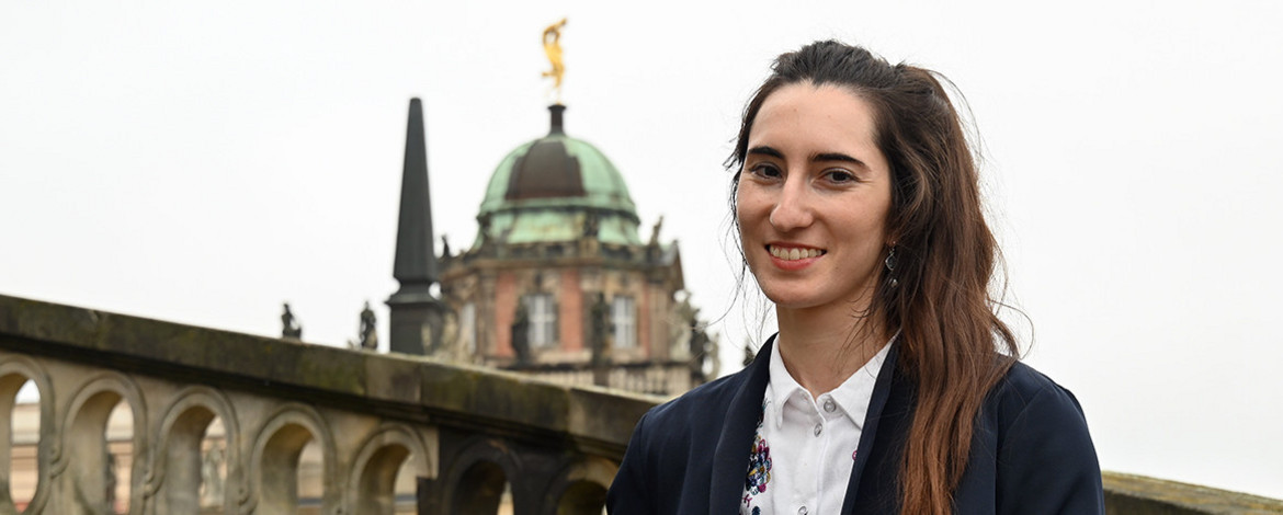 Carolina Girones im Porträt. - 