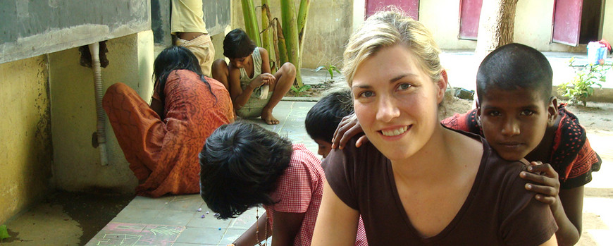 Vielfältige Tätigkeitsbereiche: Mareike Engel unterstützte als Psychologin 2010 ein internationales Hilfsprojekt in Indien.