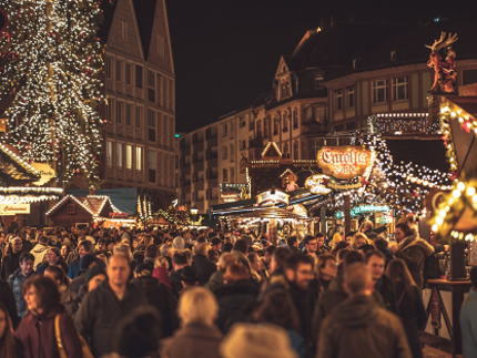 People visiting a Christmas market
