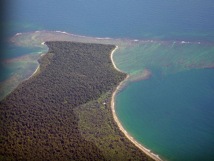 Von Bernal Saborio from Costa Rica - Cahuita, CC BY-SA 2.0