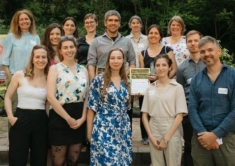 Gruppenbild der Preisträger*innen und Nominierenden des SUPERvisor Awards 2025 sowie Vertreter*innen der Potsdam Graduate School bei der Preisverleihung im Großen Professorium.