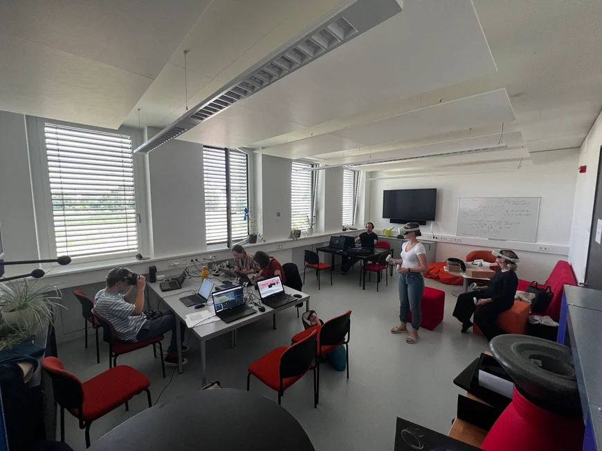 Verwendung des VReiraum Makerspace (geteilter Raum der Informatik) im Sommersemester 2023