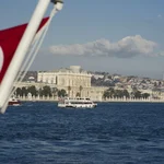 Dolmabahçe-Palace at the Bosphorus
